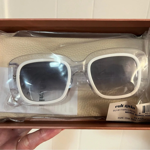 NIB CULT GAIA Meira Oversized Square Sunglasses Clear - Picture 6 of 7